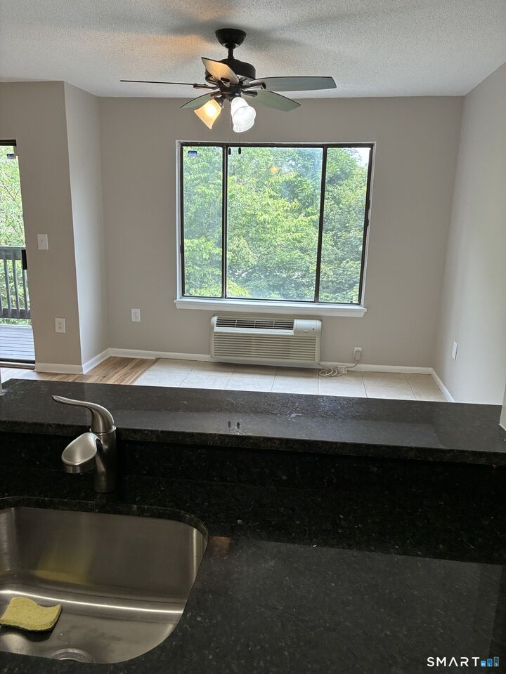 Property Photo:  175 Mill Pond Road 134  CT 06514 