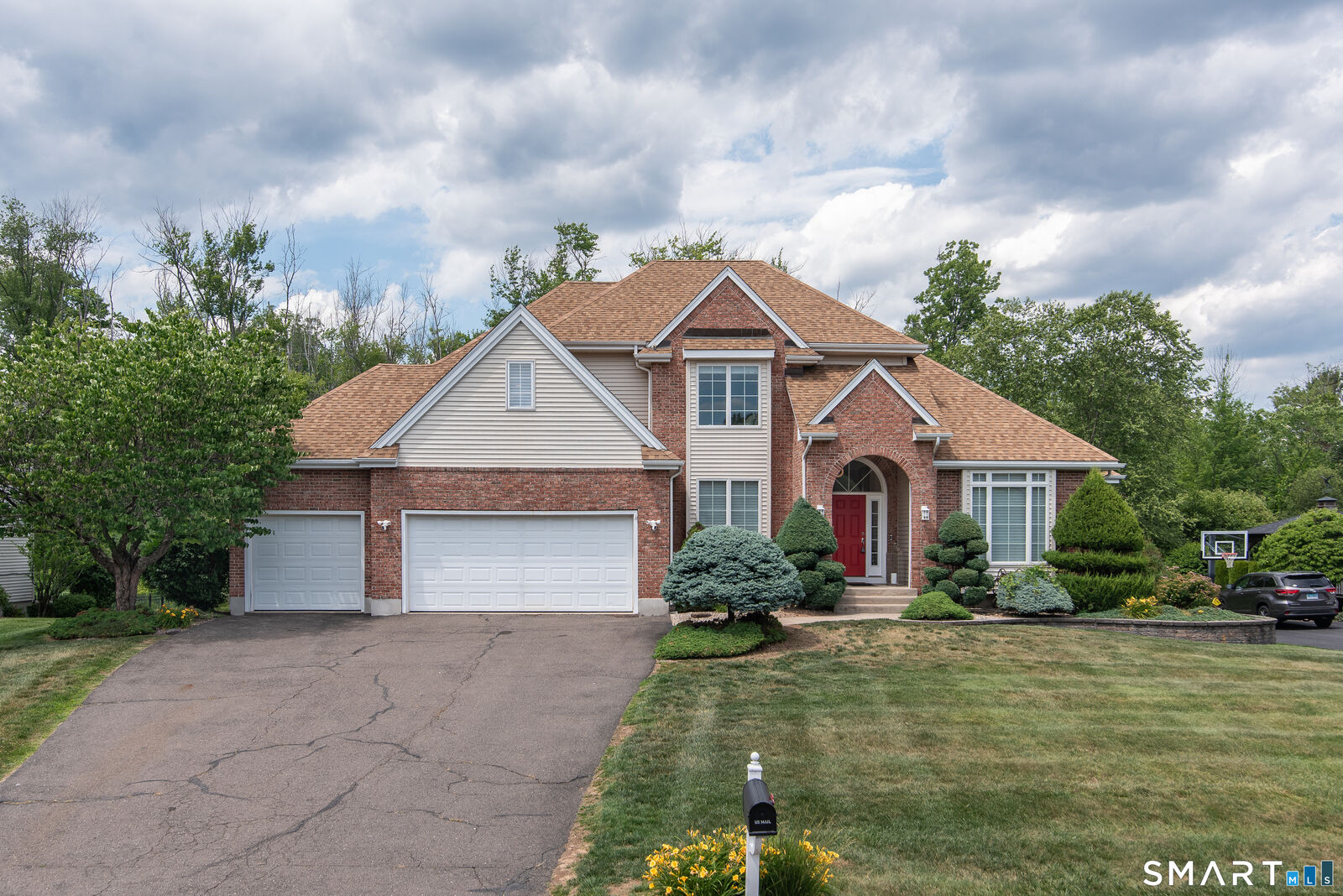 Property Photo:  21 Westmont Road  CT 06109 