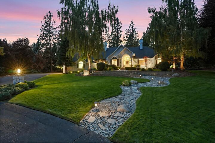 Property Photo:  1505 E Legacy Ln  WA 99208 