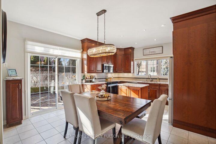 Property Photo: 197 Quinlan Court ON L9T 7A2