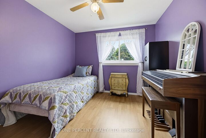 Property Photo: 25 Hilltop Drive ON L7C 1H6