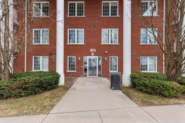 Property Photo: 49 Jacobs Terrace 209 ON L4N 0W4