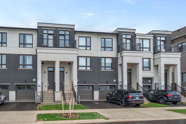 Property Photo: 1353 Shevchenko Boulevard ON L6M 5R4