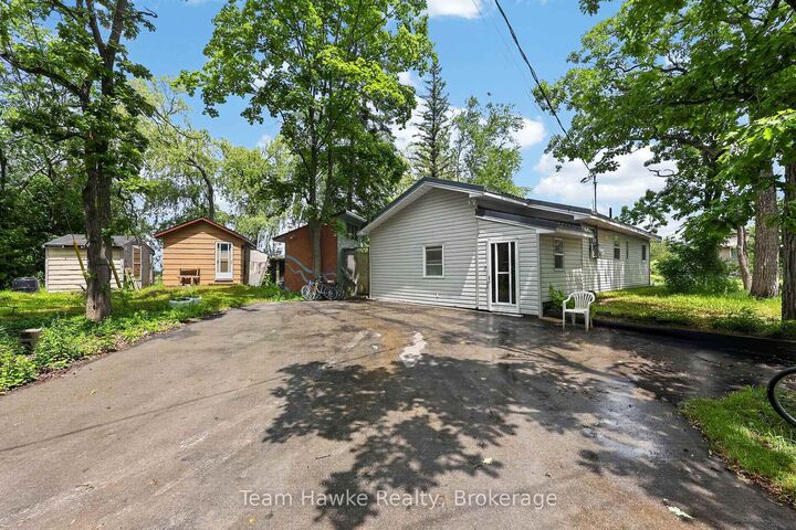 32 Long Point Road — photo 1