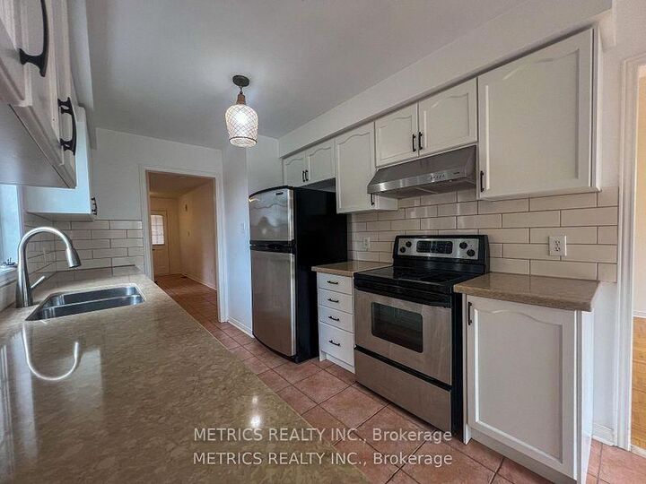 55 Frank Johnston Road — photo 1