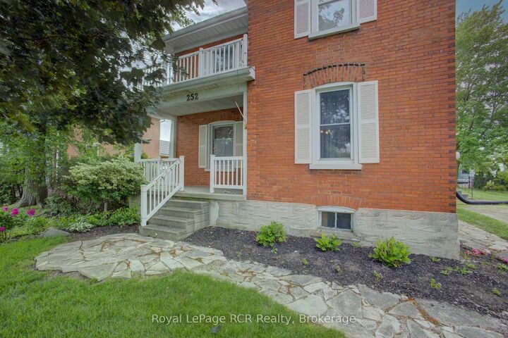 Property Photo: 252 Main Street ON N0G 1B0
