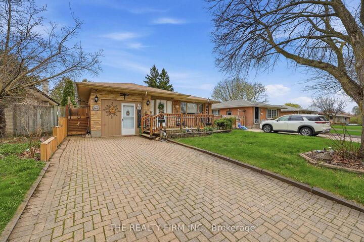 Property Photo: 70 Talavera Crescent ON N5V 1K8