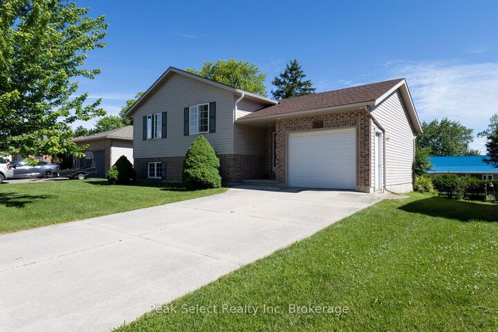 59 Albert Street — photo 1