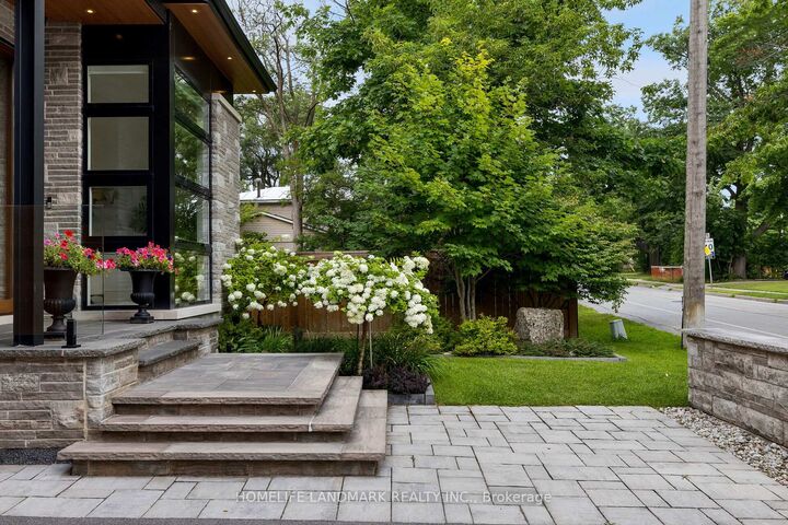Property Photo: 418 Pine Cove Road ON L7N 1W5