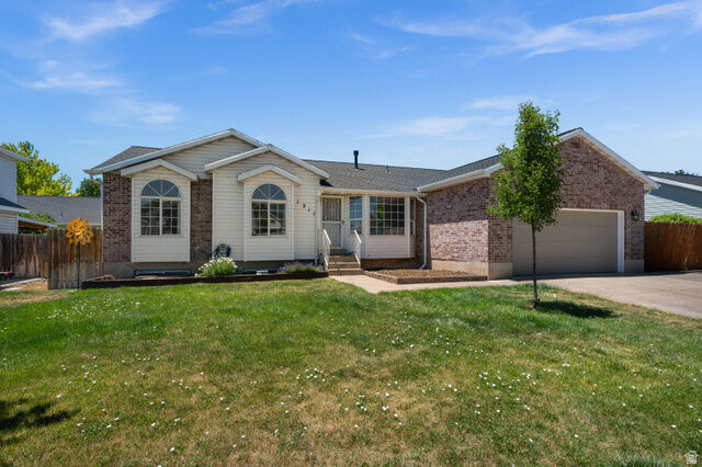 Property Photo: 1311 N 2925 W UT 84041