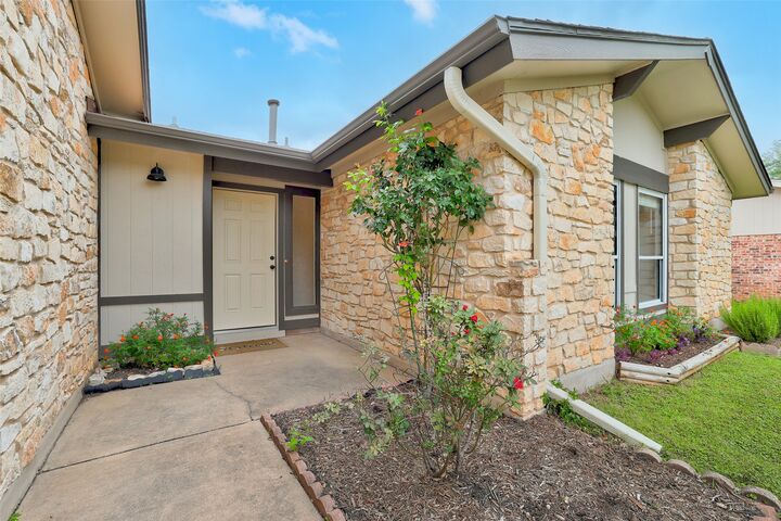 Property Photo:  3804 Spring Creek Road  TX 78681 
