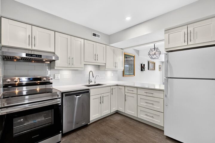 Property Photo:  7330 Coronado Drive  BC V5A 1R1 