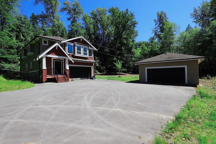 25982 Dewdney Trunk Road — photo 1