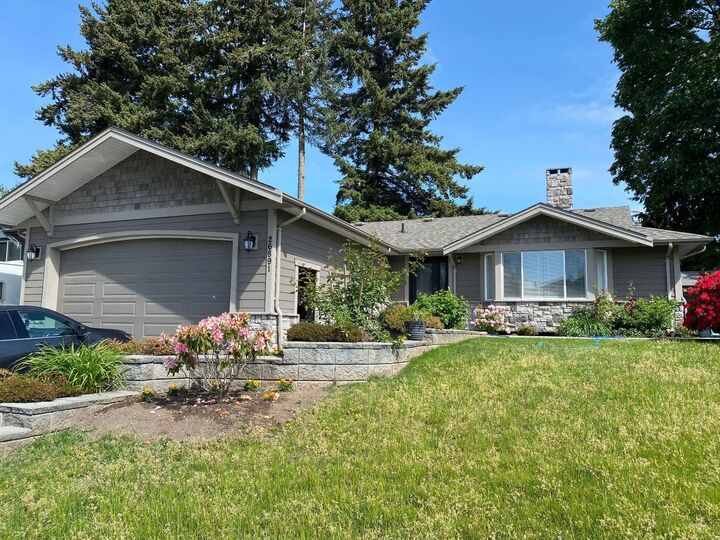Property Photo: 26891 32A Avenue BC V4W 3G4