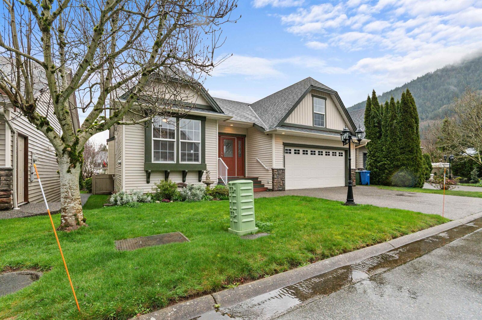 Property Photo: 349 Walnut Avenue 9 BC V0M 1K0