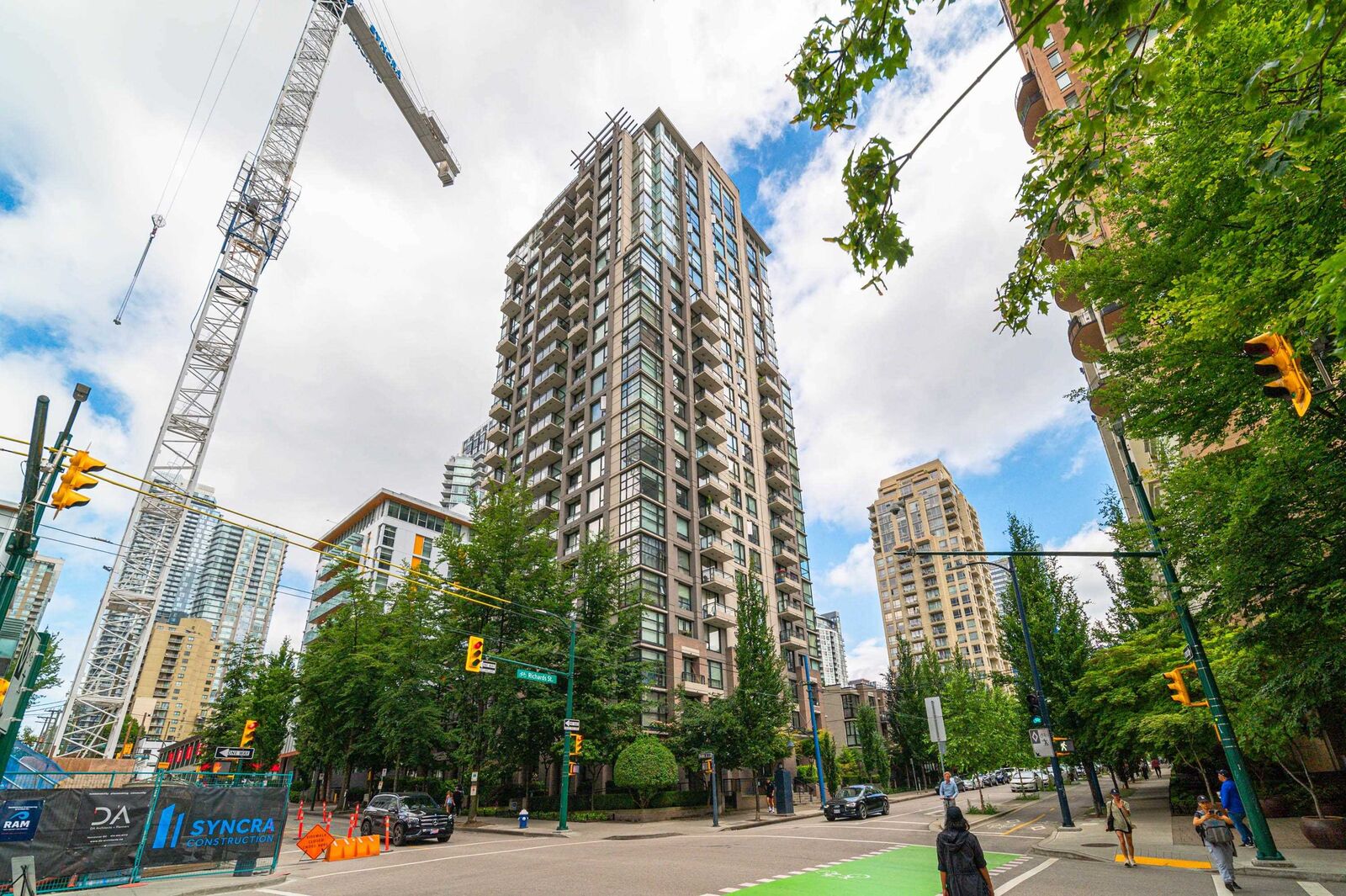 Property Photo:  1295 Richards Street 304  BC V6B 1B7 