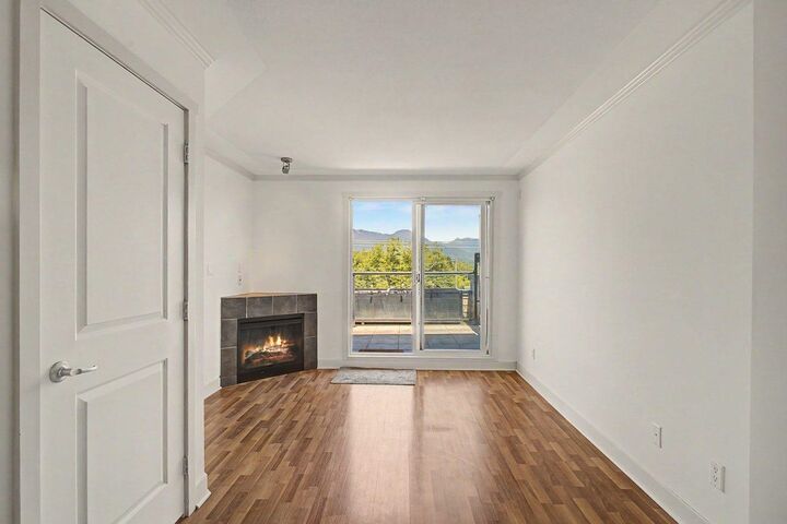 Property Photo:  2265 E Hastings Street Ph18  BC V5L 1V3 