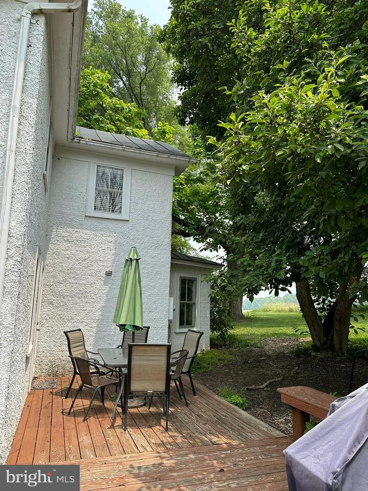 Property Photo: 18373 Lickey Mill Road VA 20132