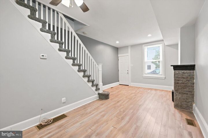 Property Photo:  869 Moyer Street  PA 19125 
