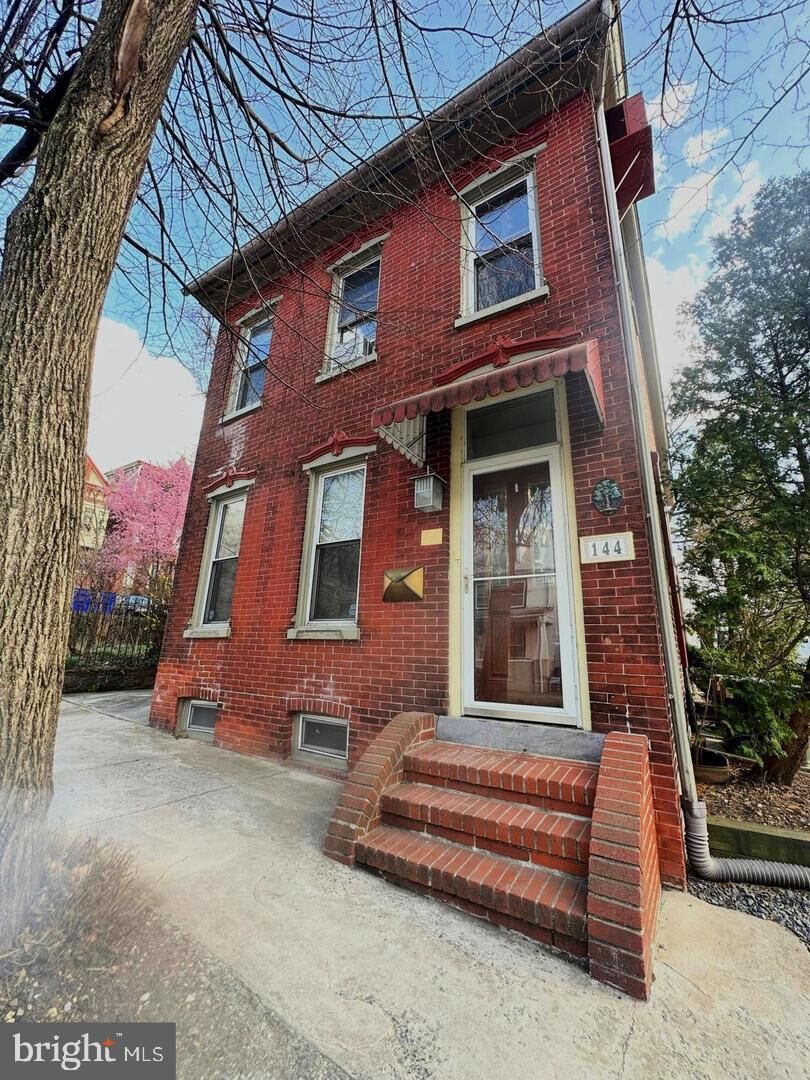Property Photo:  144 Beech Street  PA 19464 