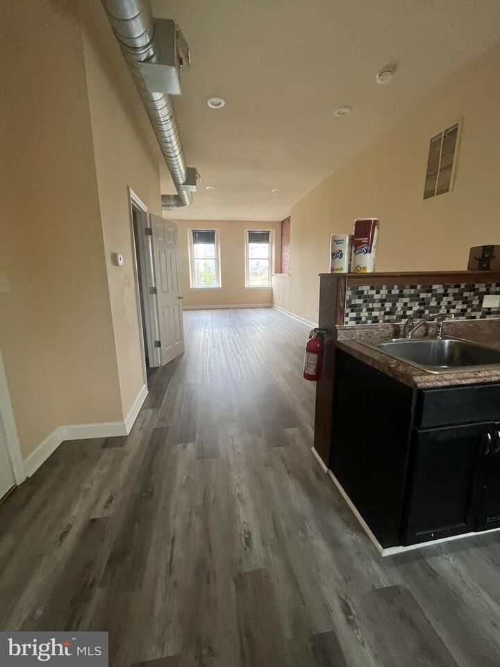 Property Photo:  334 S Broad Street 3  NJ 08611 