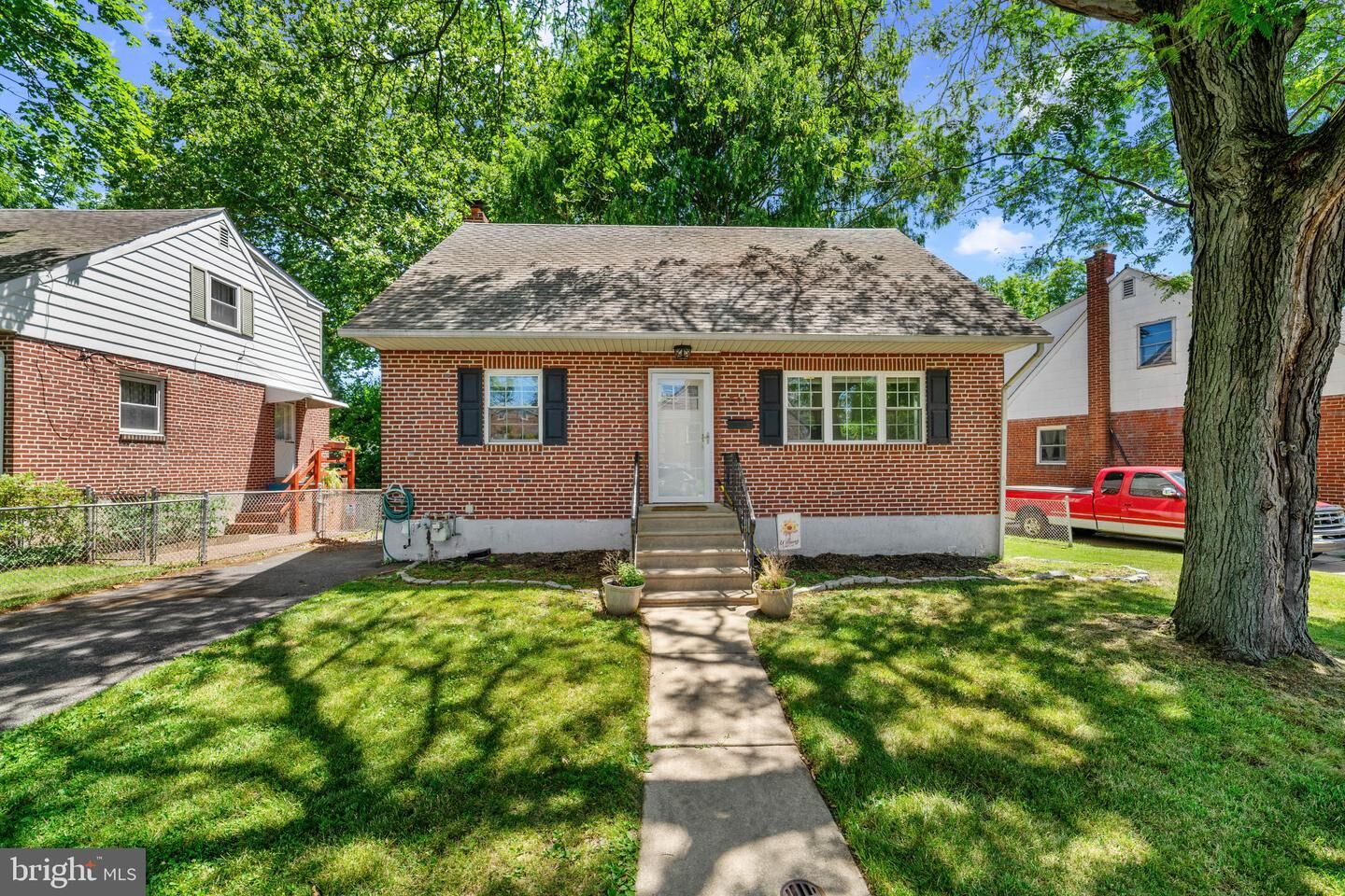 Property Photo:  511 Harrison Avenue  PA 19036 