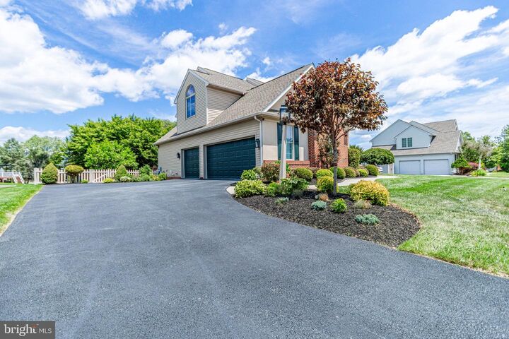 Property Photo:  2705 Woodspring Drive  PA 17402 