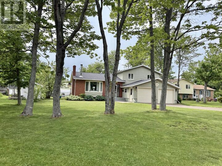 Property Photo: 108 Newson Court PE C1N 5H8