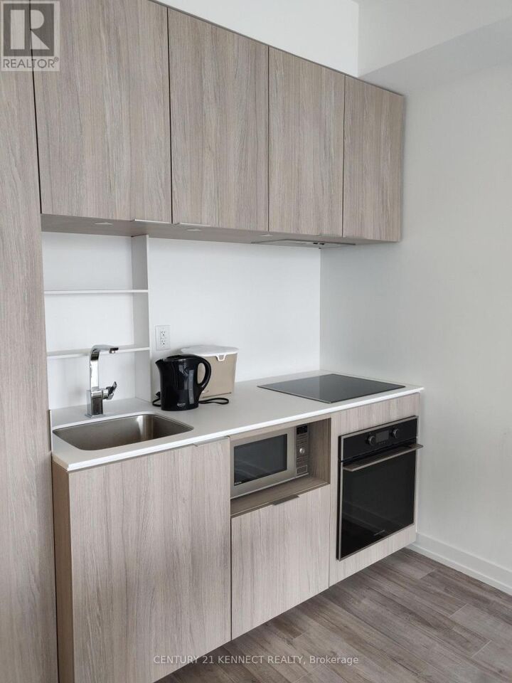 Property Photo:  77 Shuter Street 2203  ON M5B 0B8 