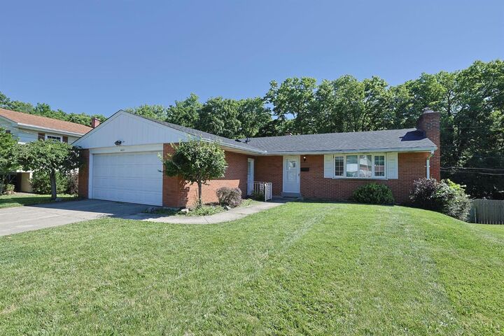 Property Photo: 4821 Victoria Avenue OH 45044