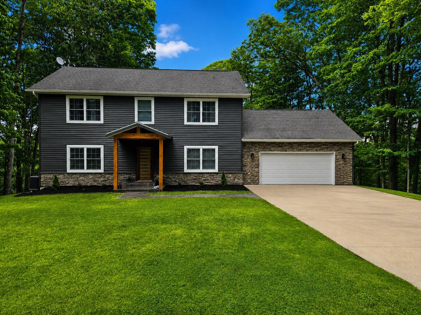 Property Photo: 300 Crooked Island Rd PA 15801