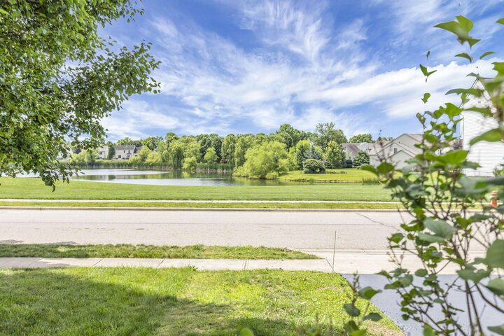 Property Photo:  166 Longleaf Street  OH 43147 