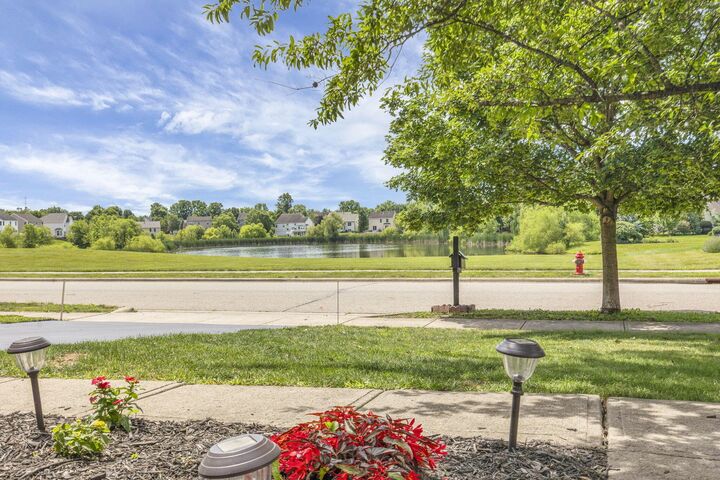 Property Photo:  166 Longleaf Street  OH 43147 