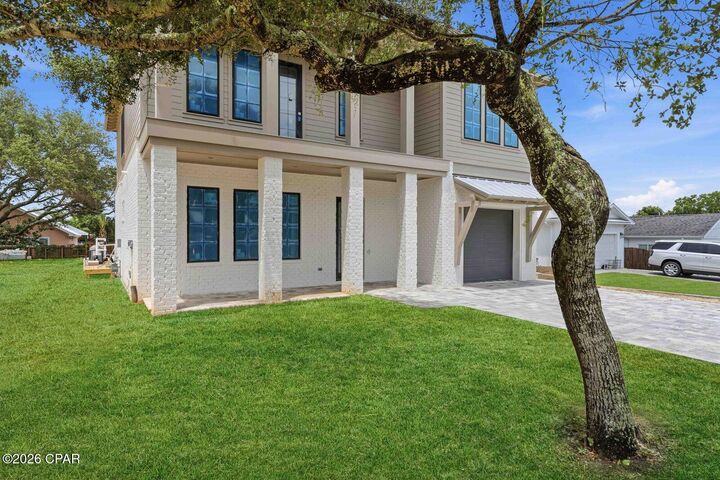 Property Photo:  21522 Dolphin Avenue  FL 32413 