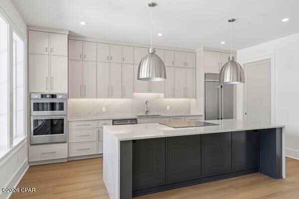 Property Photo: 21522 Dolphin Avenue FL 32413