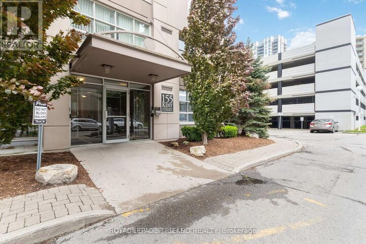 Property Photo:  155 Kent Street 1205  ON N6A 5N7 