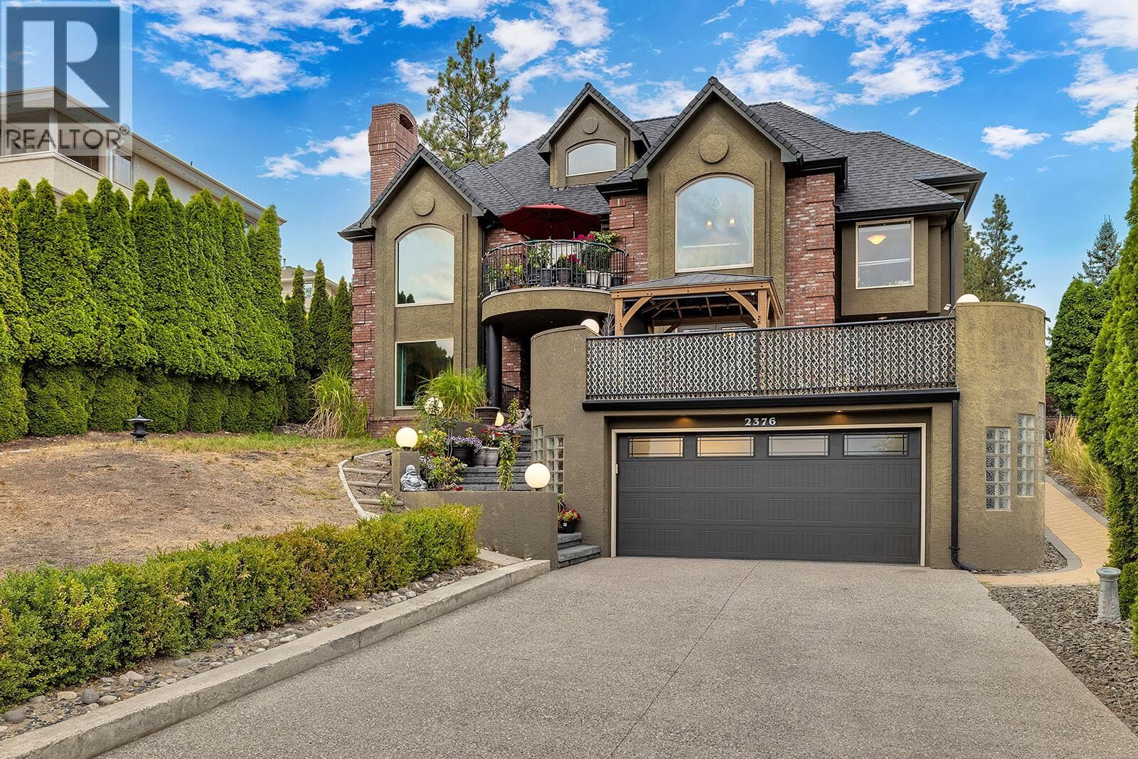 Property Photo: 2376 Nahanni Court BC V1V 1N1