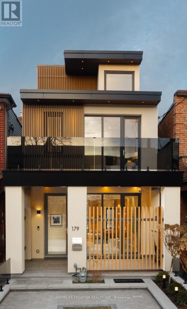 Property Photo:  179 Palmerston Avenue  ON M6J 2J3 