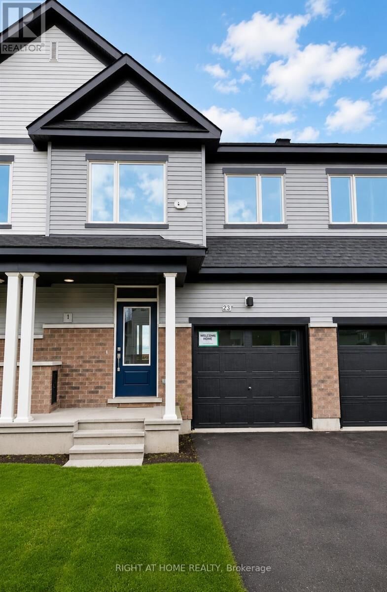 Property Photo: 827 Andesite Terrace ON K2J 7H4
