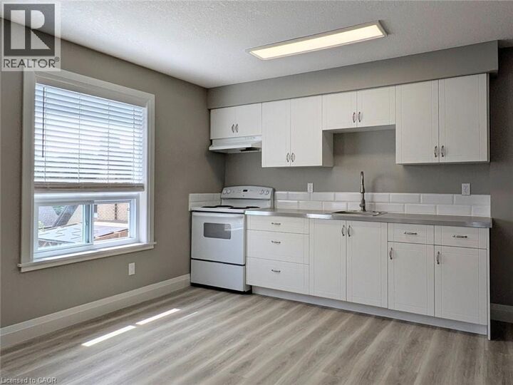 Property Photo: 133 North Wellington Street North 11 ON N2H 5J9
