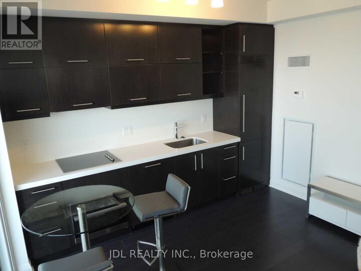 Property Photo: 1080 Bay Street 3107 ON M5S 0A5