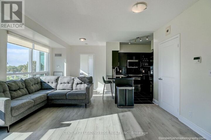 Property Photo: 1900 Lakeshore Boulevard 303 ON M6S 1A4