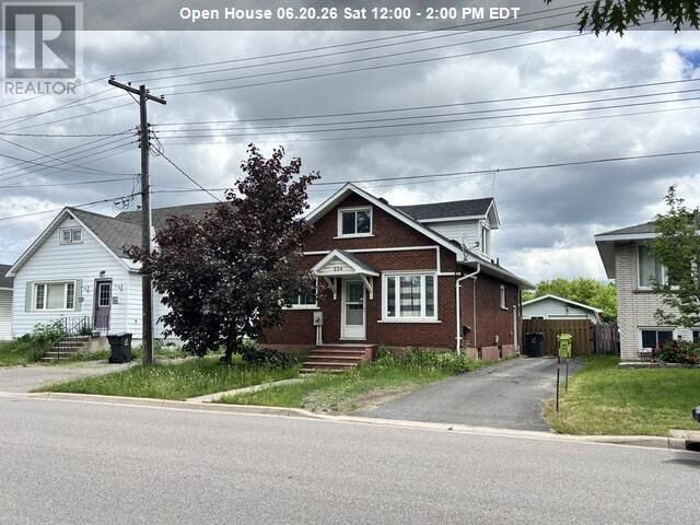 Property Photo:  330 Franklin St  ON P6C 4A8 