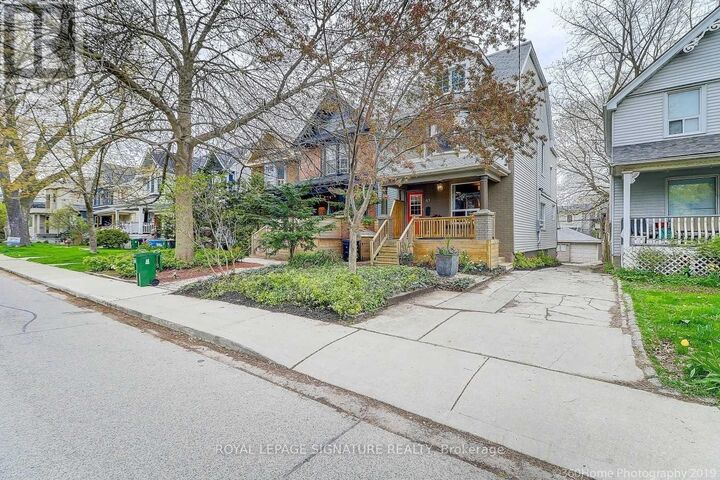 Property Photo: 41 Hastings Avenue ON M4L 2L1