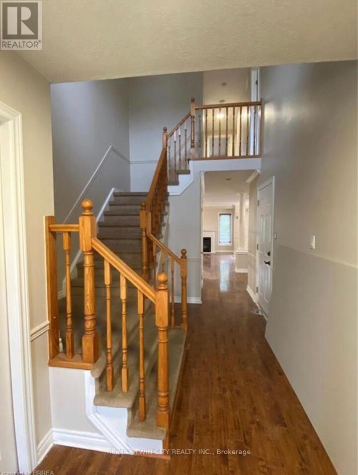 Property Photo:  530 Peach Blossom Court  ON N2E 3Z8 
