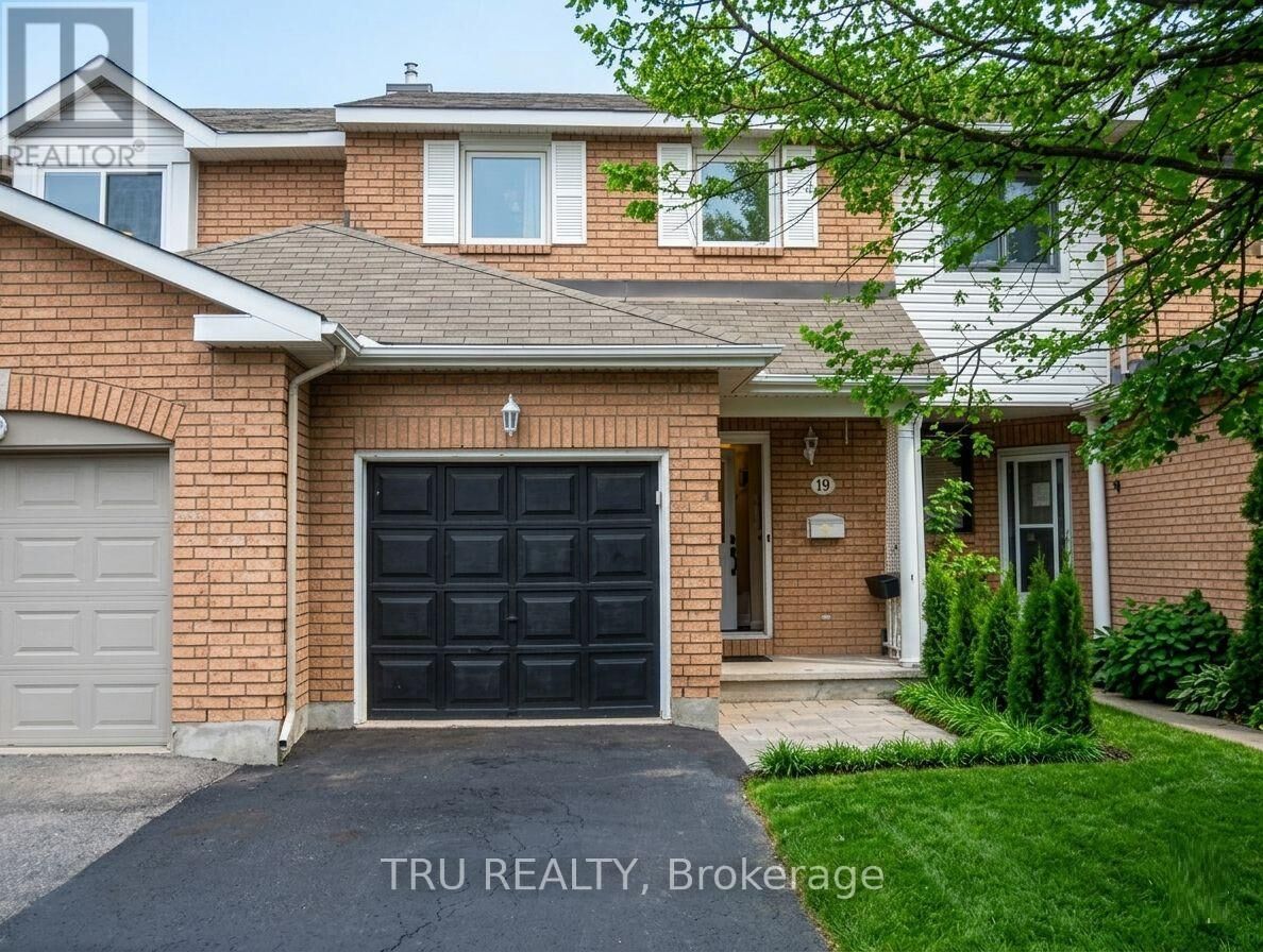 Property Photo: 19 Mountshannon Drive ON K2J 4B8