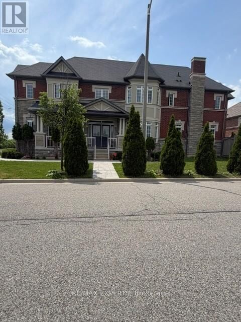 Property Photo:  87 Spruce Pine Crescent  ON L6A 0X7 