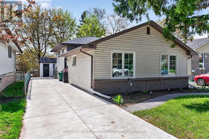 Property Photo:  95 Virginia Street  ON K7K 5Y3 