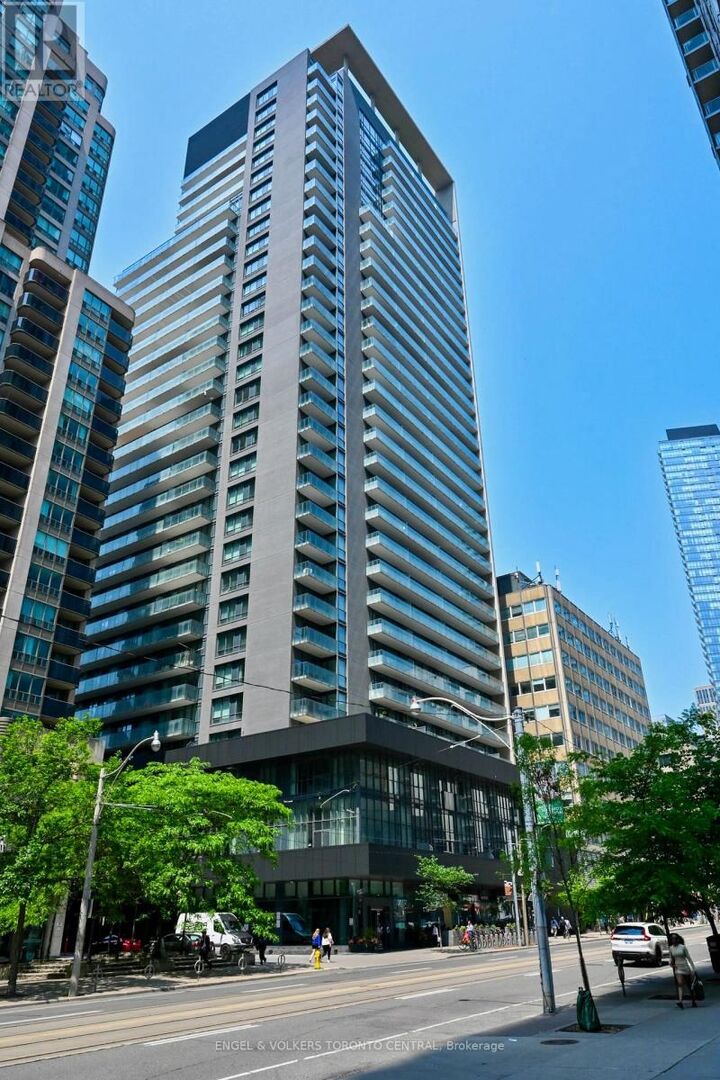 Property Photo:  770 Bay Street 2504  ON M5G 0A6 