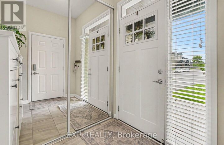 Property Photo:  92 Gardenpost Terrace  ON K4A 5H2 